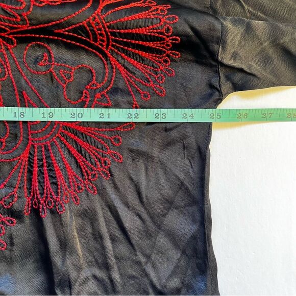 Johnny Was Biya Black Adira Satin Embroidered Blouse Size Small NWT - Picture 6 of 8